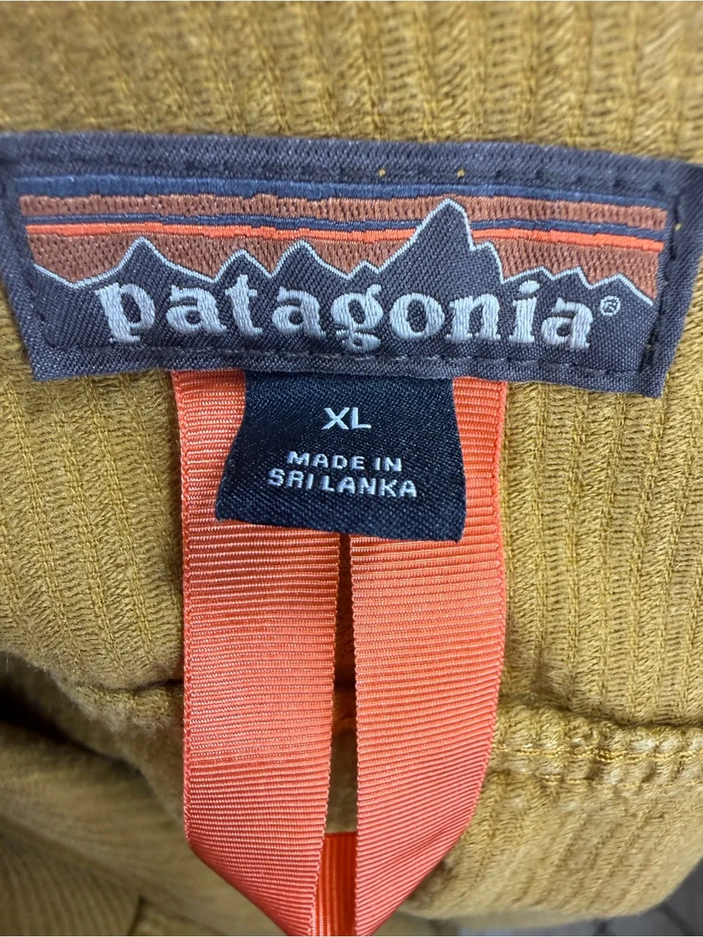 Patagonia Men’s Hemp-Cotton Farrier’s Shirt in Mustard Yellow